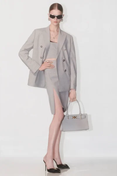 Look 4